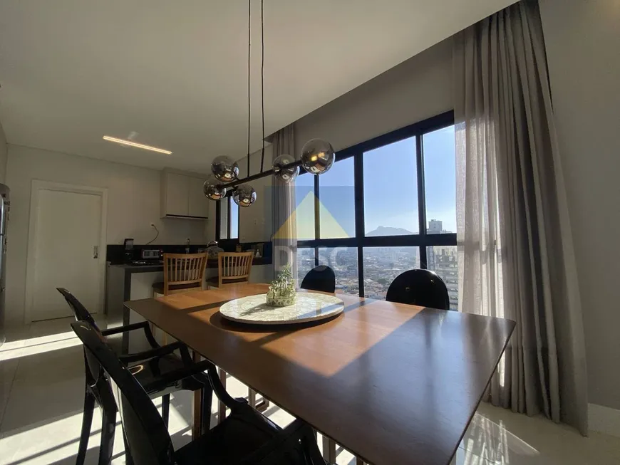 Foto 1 de Apartamento com 4 Quartos à venda, 138m² em Centro, Balneário Camboriú