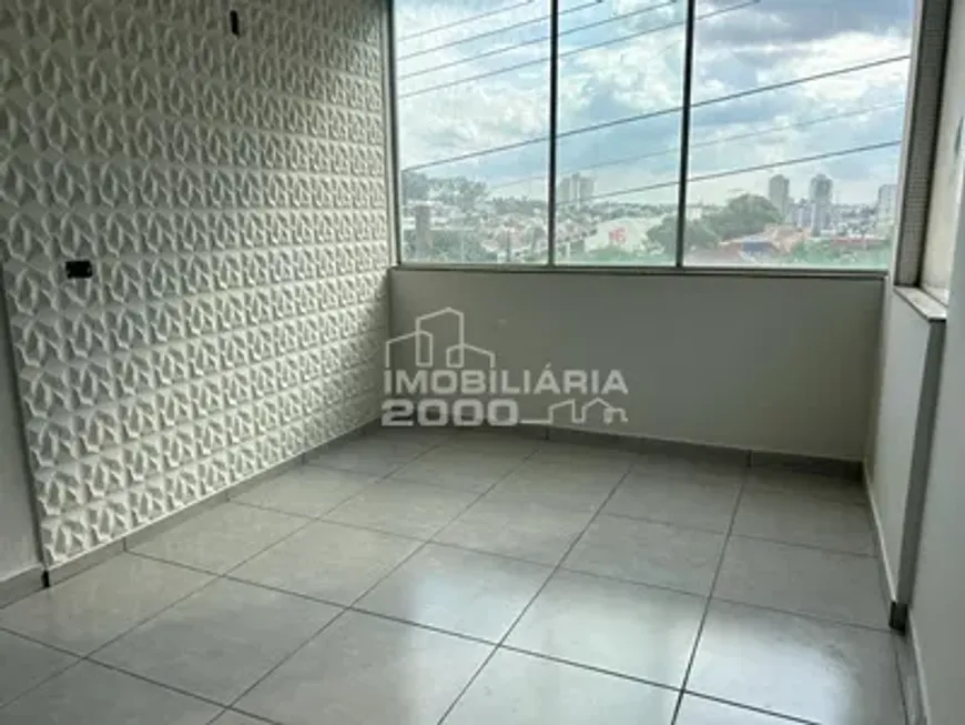 Foto 1 de Casa com 3 Quartos para alugar, 323m² em Lidice, Uberlândia