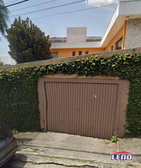 Foto 1 de Casa com 4 Quartos para venda ou aluguel, 397m² em Vila Paranaguá, São Paulo