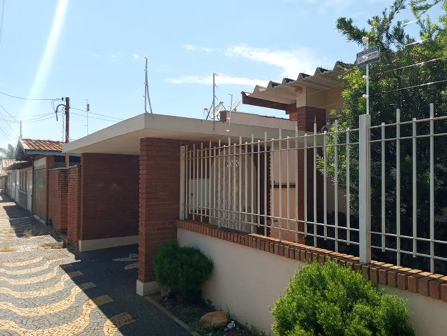 Foto 1 de Casa com 3 Quartos à venda, 320m² em Vila Bressan, Araras