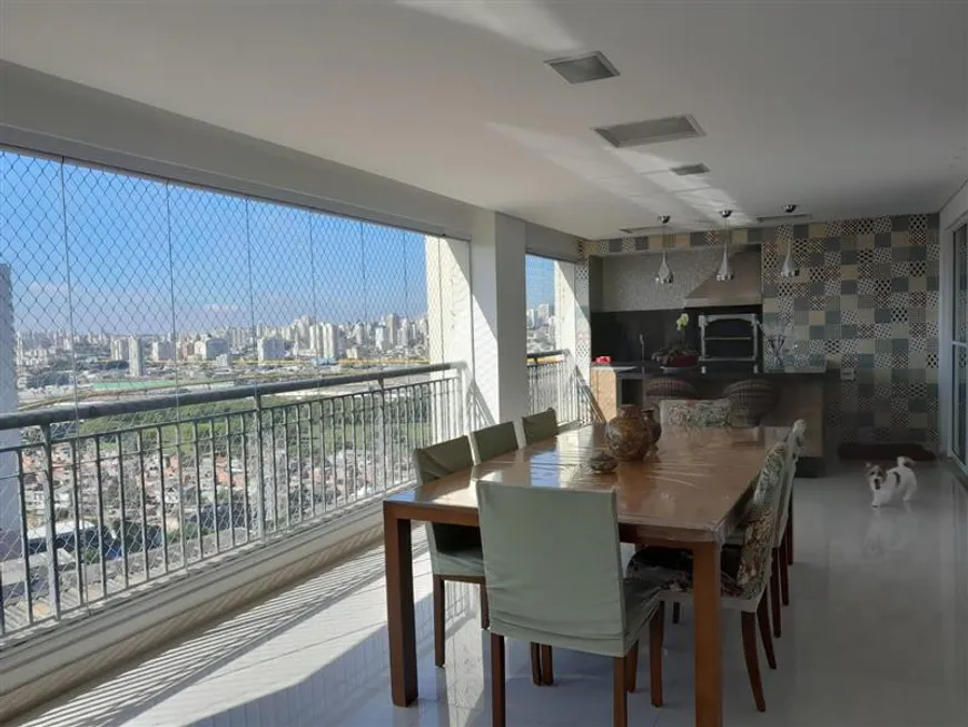 Foto 1 de Apartamento com 3 Quartos à venda, 210m² em Móoca, São Paulo