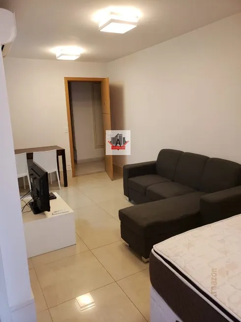 Foto 1 de Apartamento com 1 Quarto para alugar, 38m² em Vila Nova Conceição, São Paulo