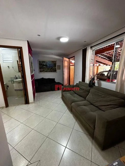 Foto 1 de Casa com 3 Quartos à venda, 140m² em Demarchi, São Bernardo do Campo