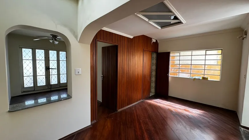 Foto 1 de Casa com 4 Quartos à venda, 268m² em Olímpico, São Caetano do Sul