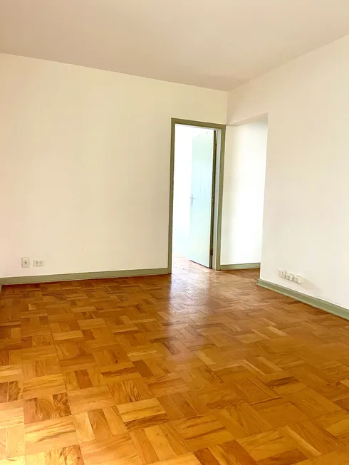 Foto 1 de Apartamento com 3 Quartos à venda, 85m² em Sé, São Paulo