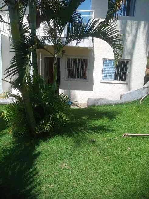 Foto 1 de Casa de Condomínio com 2 Quartos à venda, 60m² em Jardim Sandra, Cotia