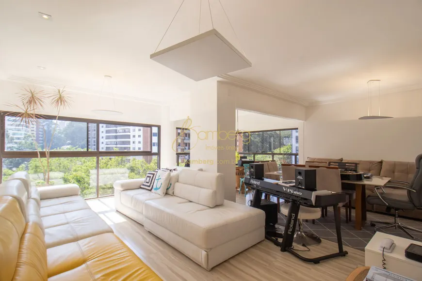 Foto 1 de Apartamento com 3 Quartos à venda, 150m² em Vila Suzana, São Paulo