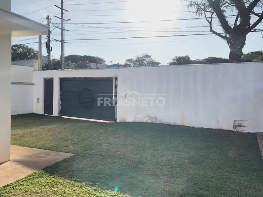 Foto 1 de Casa com 2 Quartos à venda, 77m² em SANTA ROSA IPES, Piracicaba