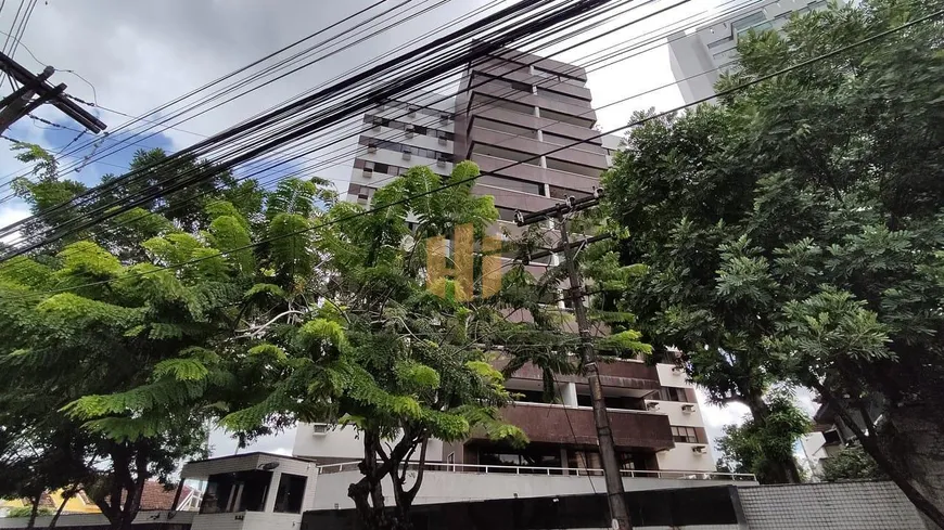 Foto 1 de Apartamento com 4 Quartos à venda, 180m² em Casa Forte, Recife