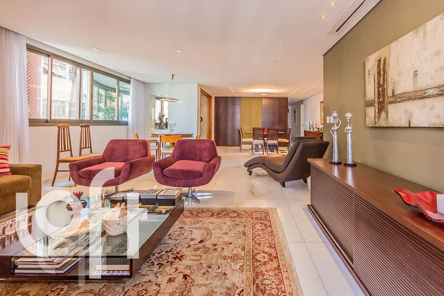 Foto 1 de Apartamento com 4 Quartos à venda, 252m² em Lourdes, Belo Horizonte