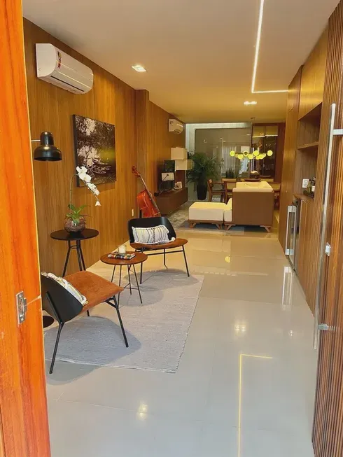 Foto 1 de Casa de Condomínio com 5 Quartos à venda, 200m² em Santo Amaro, São Paulo