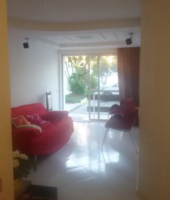 Foto 1 de Casa de Condomínio com 2 Quartos para alugar, 45m² em Itapuã, Salvador