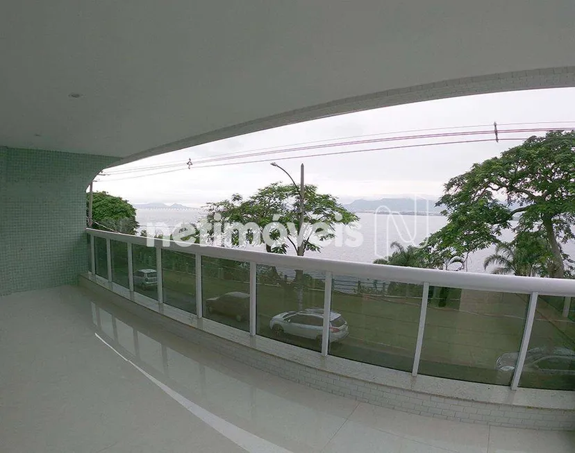 Foto 1 de Apartamento com 4 Quartos à venda, 195m² em Jardim Guanabara, Rio de Janeiro