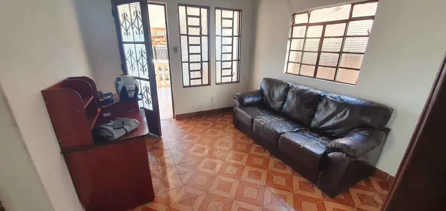 Foto 1 de Casa com 2 Quartos à venda, 70m² em Jardim Marambá, Bauru