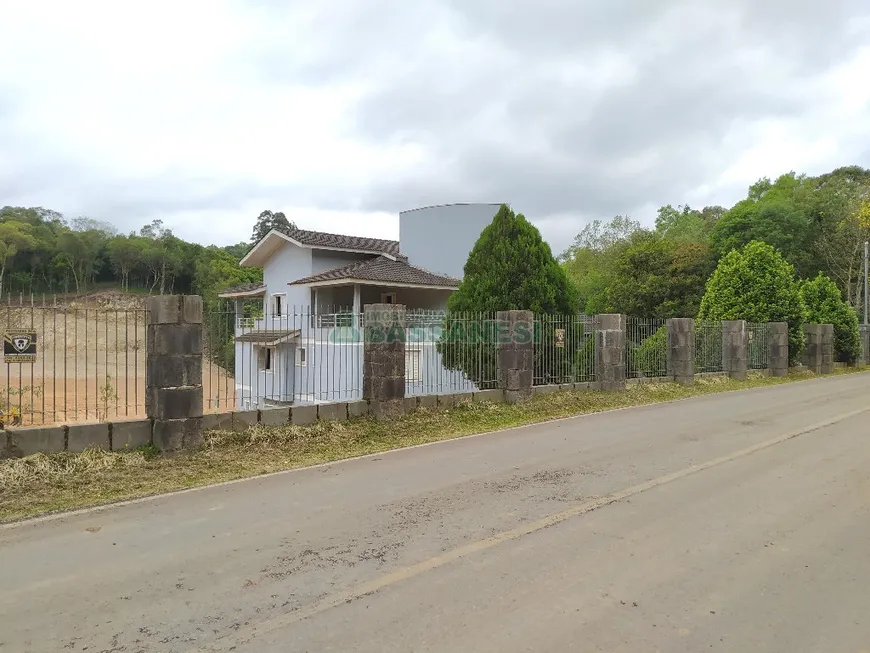 Foto 1 de Casa para alugar, 672m² em São Cristóvão, Flores da Cunha