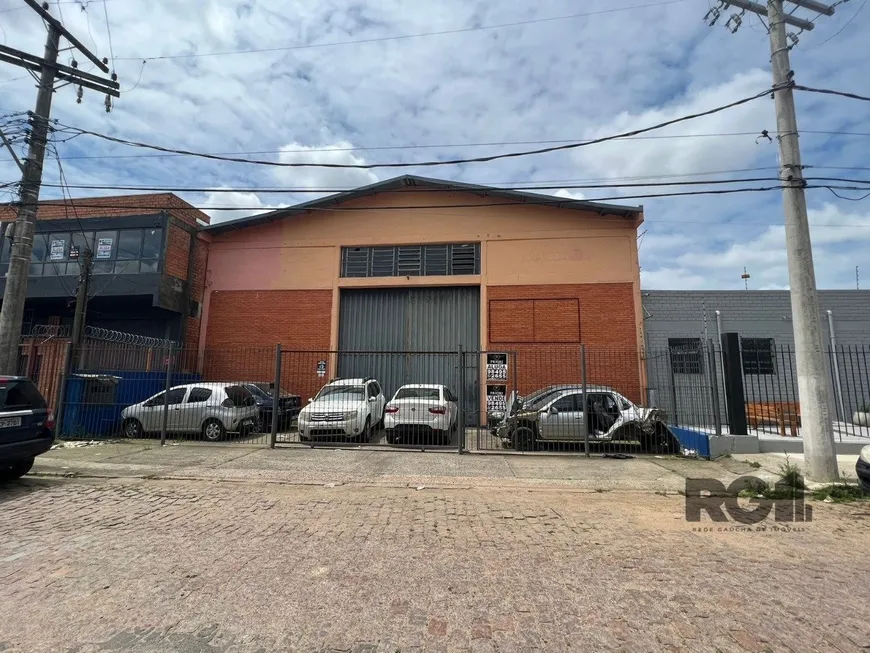 Foto 1 de Galpão/Depósito/Armazém para alugar, 320m² em Navegantes, Porto Alegre