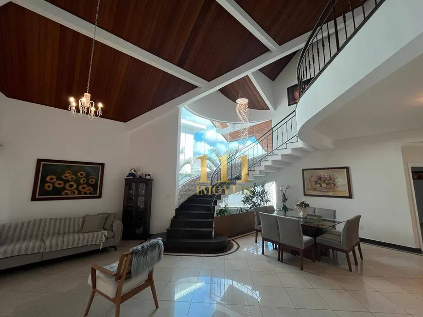 Foto 1 de Casa de Condomínio com 4 Quartos para venda ou aluguel, 580m² em Parque Mirante Do Vale, Jacareí
