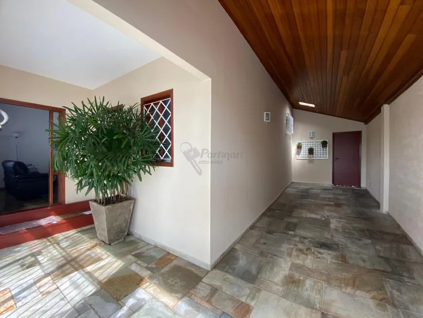 Foto 1 de Casa com 3 Quartos para alugar, 227m² em Vila Claudia, Limeira