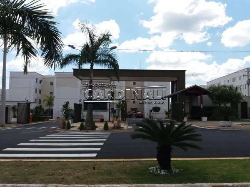 Foto 1 de Apartamento com 2 Quartos para alugar, 44m² em Parque Fehr, São Carlos
