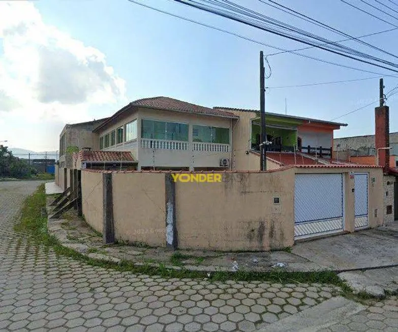 Foto 1 de Casa com 3 Quartos à venda, 240m² em , Itanhaém