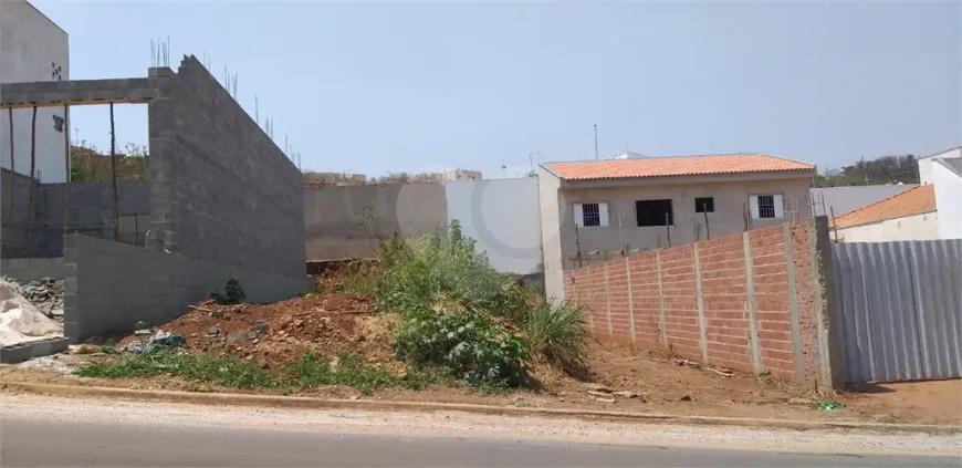 Foto 1 de Lote/Terreno à venda, 260m² em Jardim Medeiros, São Carlos