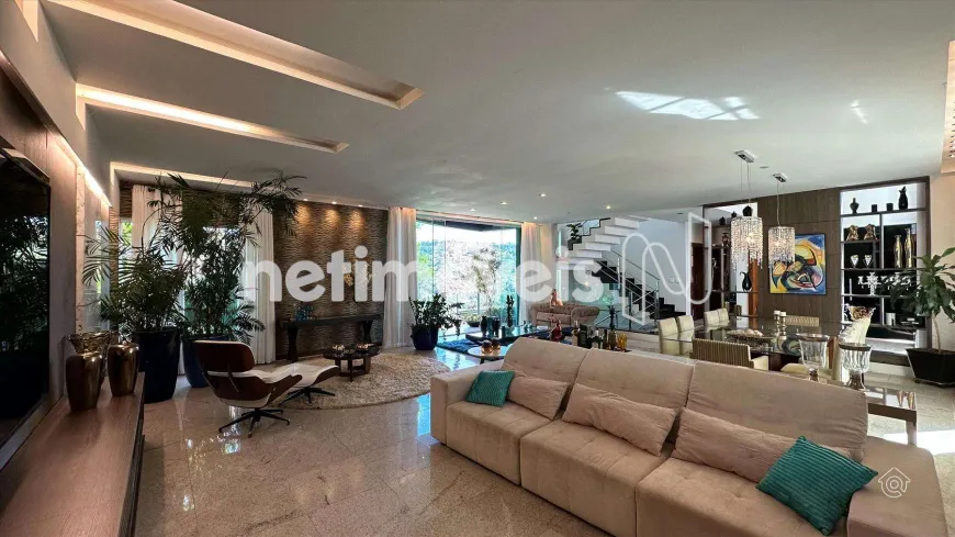 Foto 1 de Casa de Condomínio com 4 Quartos à venda, 550m² em Vila  Alpina, Nova Lima