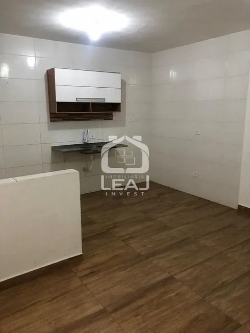 Foto 1 de Kitnet com 1 Quarto para alugar, 45m² em Jardim Piraçuama, São Paulo