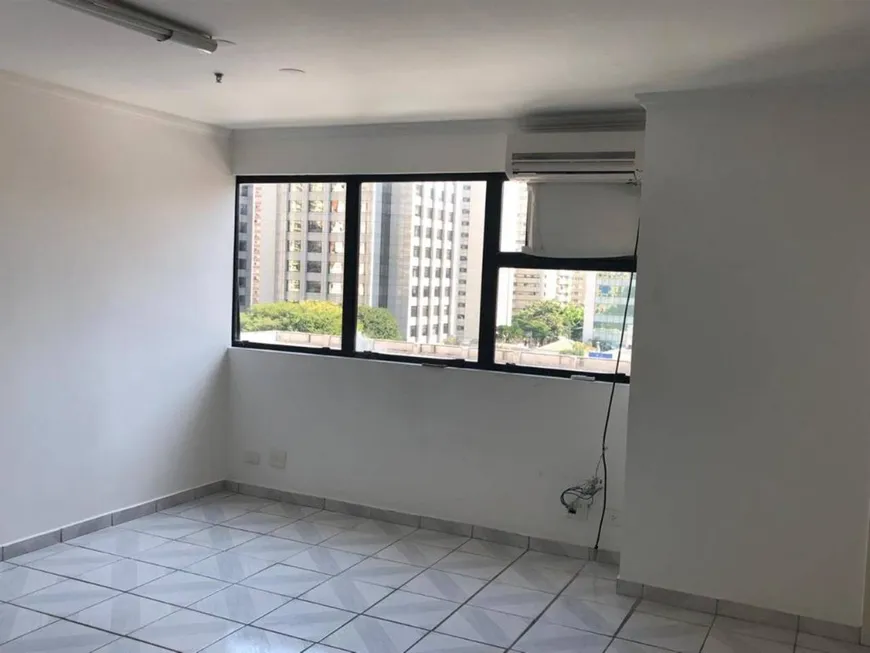 Foto 1 de Sala Comercial para venda ou aluguel, 37m² em Indianópolis, São Paulo