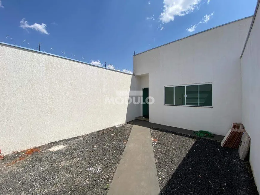 Foto 1 de Casa com 3 Quartos à venda, 78m² em Novo Mundo, Uberlândia