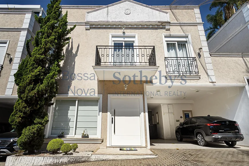 Foto 1 de Casa de Condomínio com 4 Quartos à venda, 297m² em Alto Da Boa Vista, São Paulo
