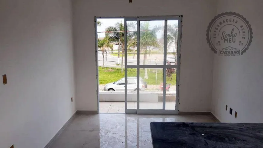 Foto 1 de Casa de Condomínio com 2 Quartos à venda, 63m² em Maracanã, Praia Grande