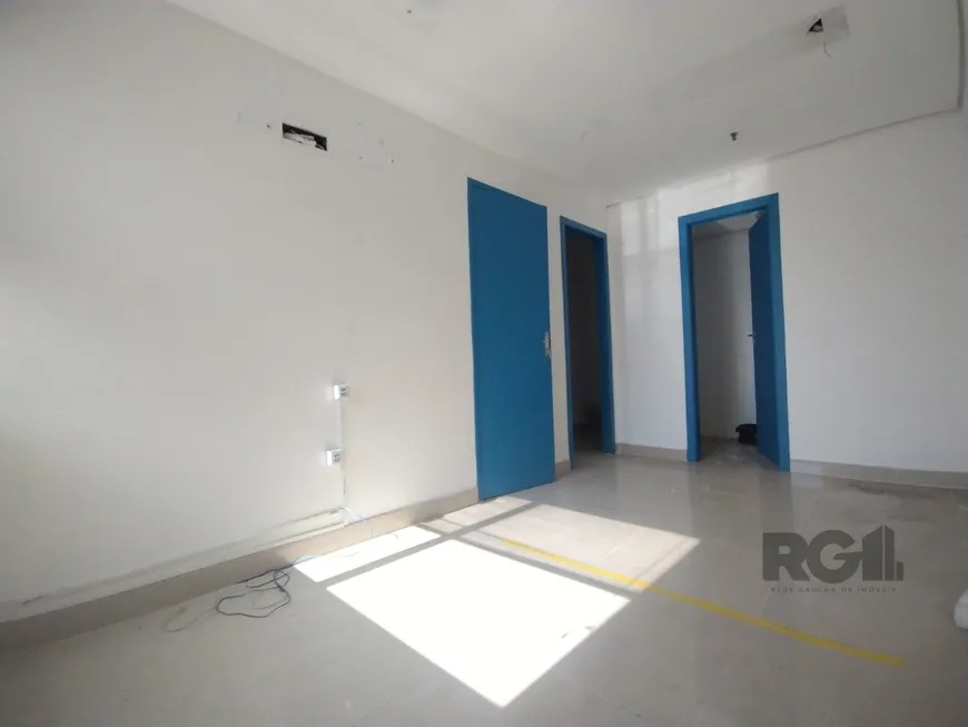 Foto 1 de Sala Comercial para alugar, 32m² em Moinhos de Vento, Porto Alegre