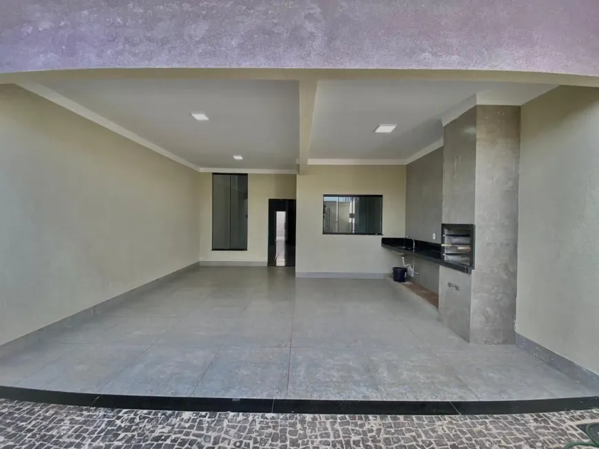 Foto 1 de Casa com 3 Quartos à venda, 105m² em Residencial Solar dos Ataides 1 Etapa, Rio Verde