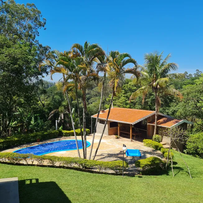 Foto 1 de Fazenda/Sítio com 4 Quartos à venda, 600m² em Pinheirinho / Represa, Jundiaí