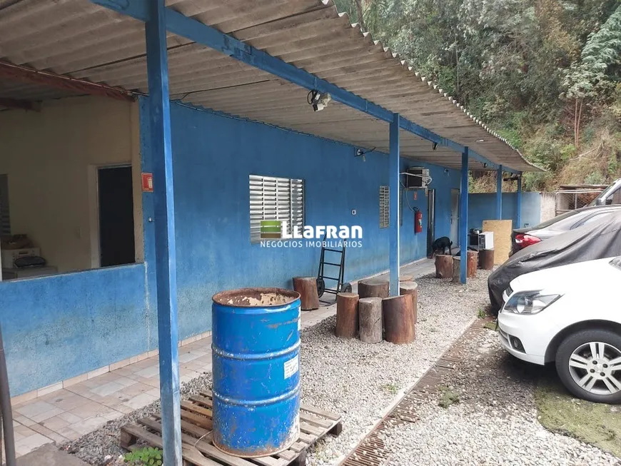 Foto 1 de Sala Comercial para alugar, 173m² em Jardim Três Marias, Taboão da Serra