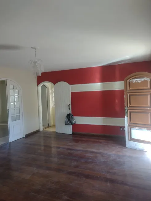 Foto 1 de Casa com 3 Quartos à venda, 120m² em Miramar, Macaé