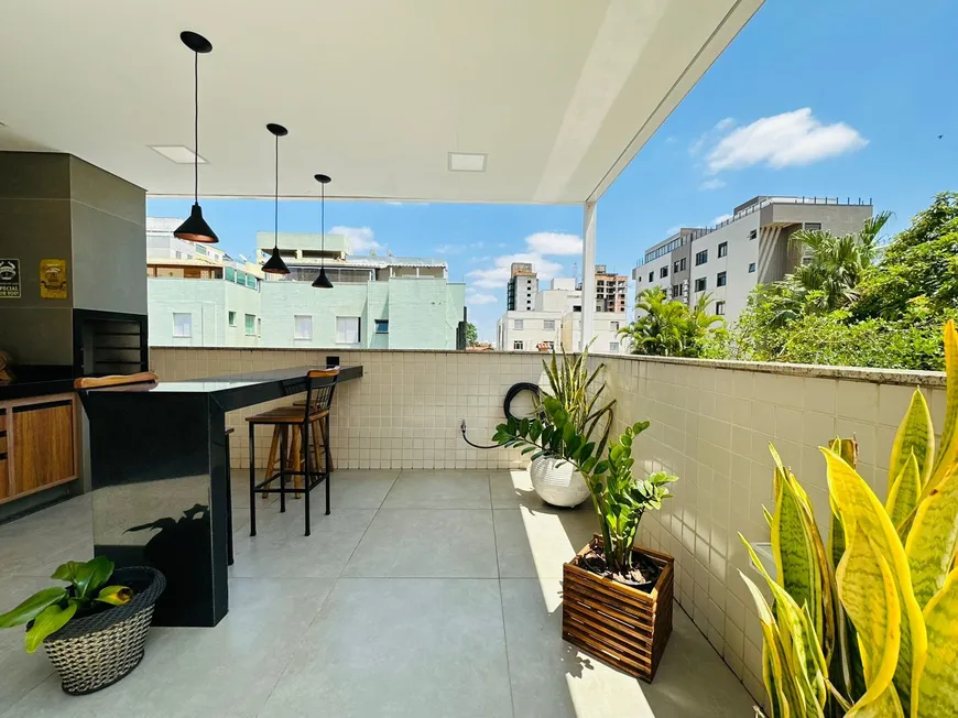 Foto 1 de Apartamento com 2 Quartos à venda, 150m² em Ouro Preto, Belo Horizonte