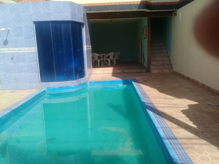 Foto 1 de Casa com 3 Quartos à venda, 150m² em Parque Burle, Cabo Frio