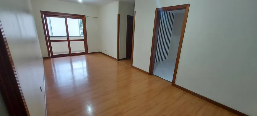 Foto 1 de Apartamento com 2 Quartos para alugar, 77m² em Centro, Gravataí