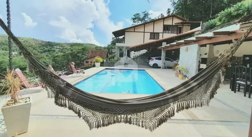 Foto 1 de Casa com 3 Quartos à venda, 135m² em Itaipava, Petrópolis