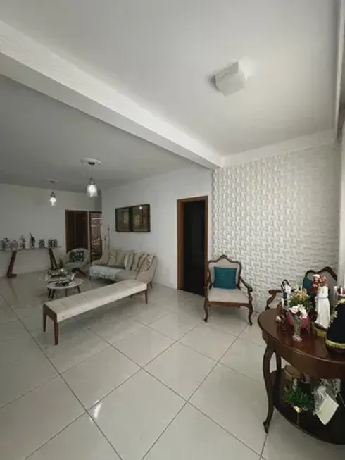 Foto 1 de Casa com 4 Quartos à venda, 300m² em Tamarineira, Recife