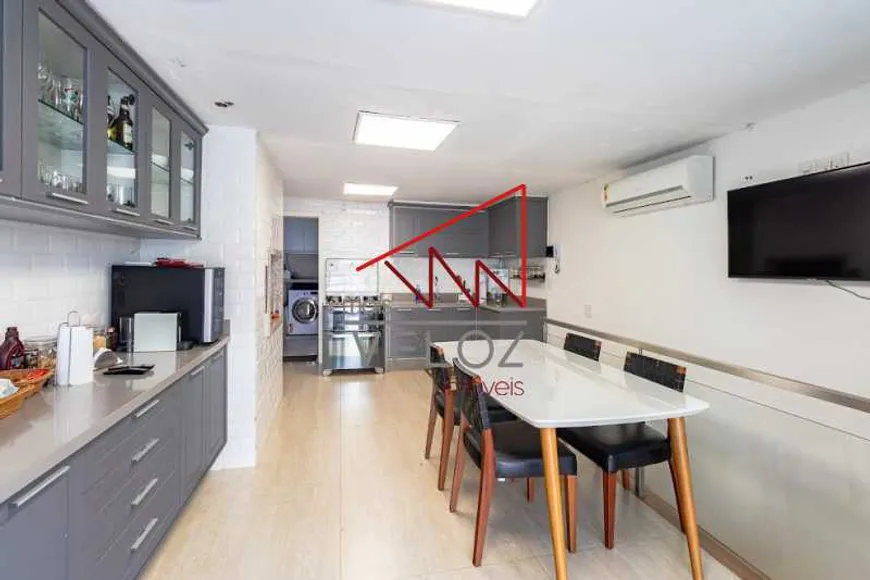 Foto 1 de Apartamento com 3 Quartos à venda, 150m² em Leblon, Rio de Janeiro