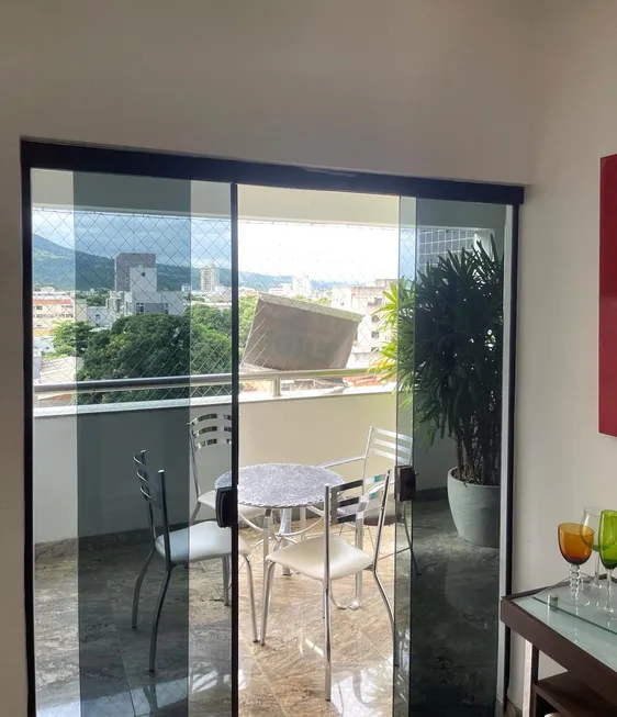 Foto 1 de Apartamento com 3 Quartos à venda, 150m² em Centro, Governador Valadares