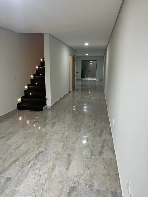 Foto 1 de Sobrado com 3 Quartos à venda, 237m² em Jardim Têxtil, São Paulo