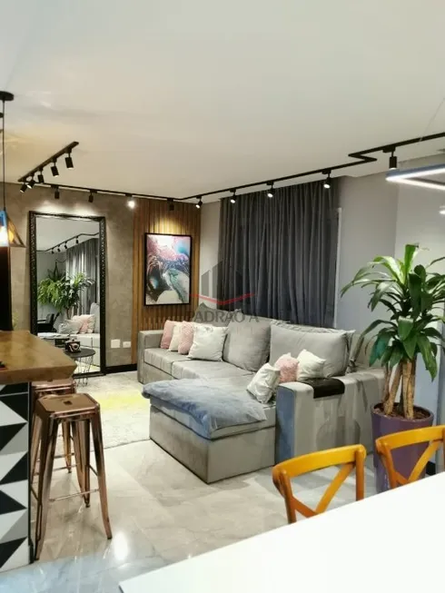 Foto 1 de Casa de Condomínio com 3 Quartos à venda, 200m² em Vila Invernada, São Paulo