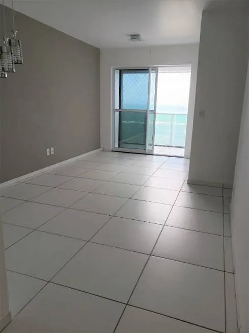 Foto 1 de Apartamento com 3 Quartos à venda, 75m² em Itapuã, Salvador