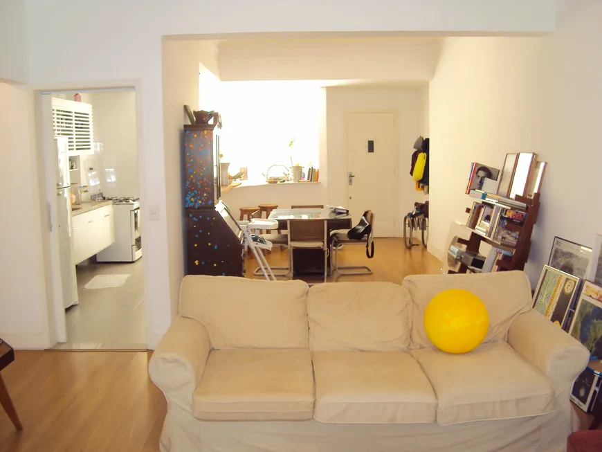 Foto 1 de Apartamento com 3 Quartos à venda, 140m² em Leme, Rio de Janeiro