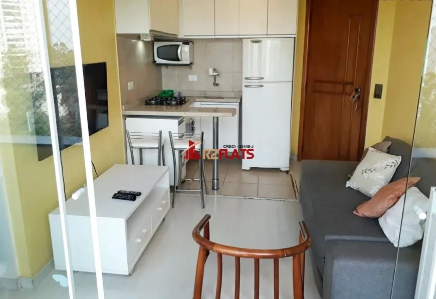 Foto 1 de Flat com 1 Quarto para alugar, 38m² em Morumbi, São Paulo