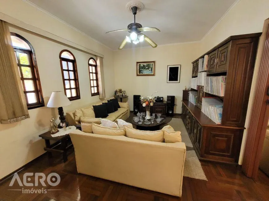 Foto 1 de Casa com 3 Quartos à venda, 197m² em Vila Quaggio, Bauru