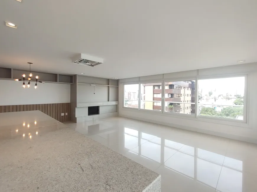 Foto 1 de Apartamento com 3 Quartos para venda ou aluguel, 174m² em Bela Vista, Porto Alegre